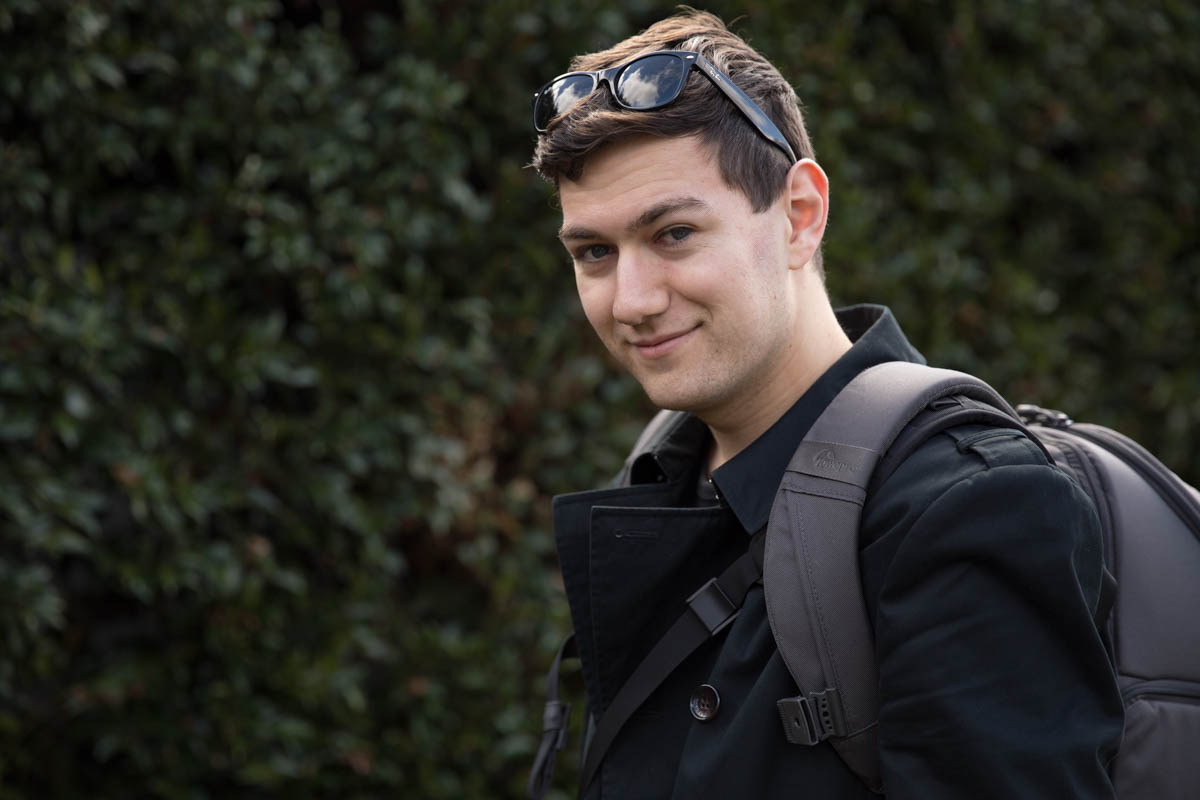 Photo of Nick, sans tulips